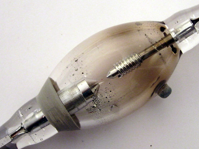 USHIO USH 1000 FN