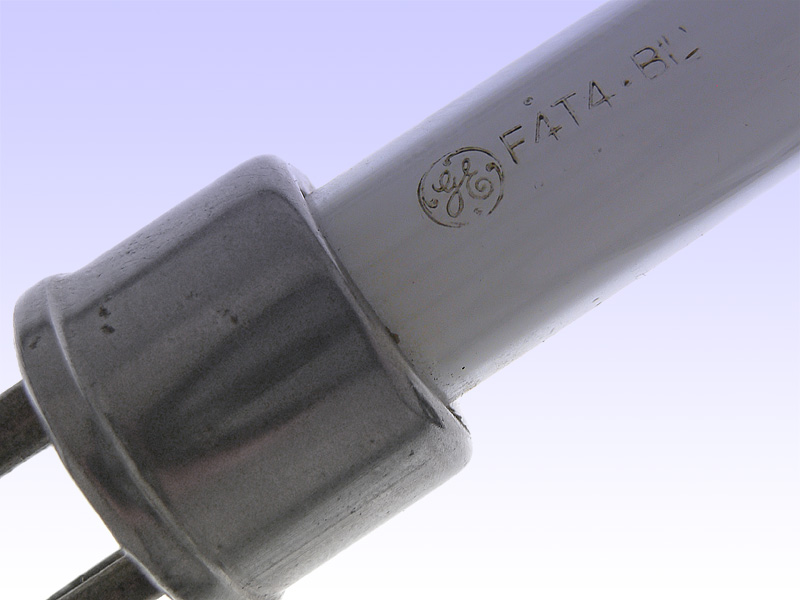 GE F4T4 FIU Leuchstoffröhre Stiftsockel