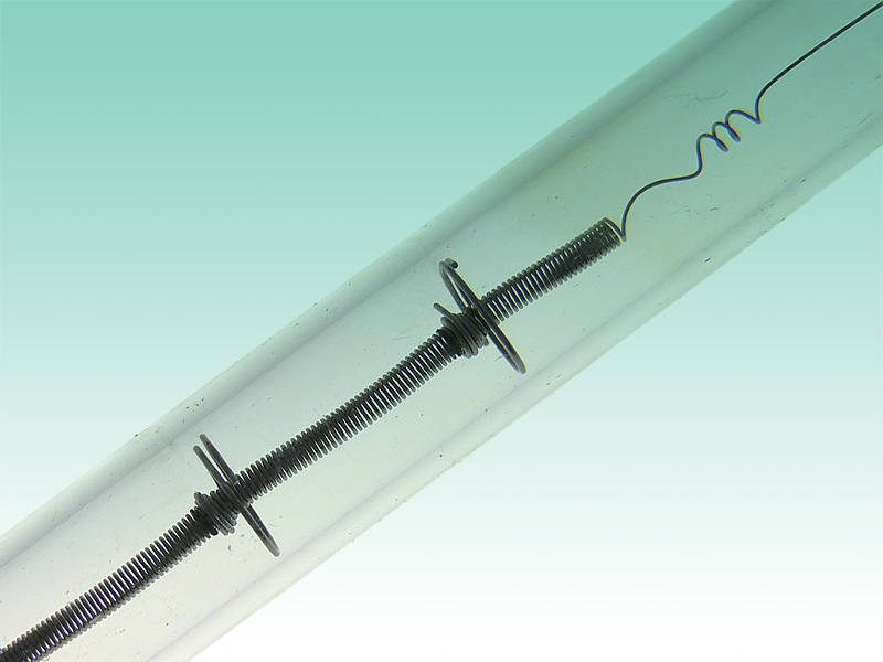 USHIO Halogenstab 240V 570W UE 3
