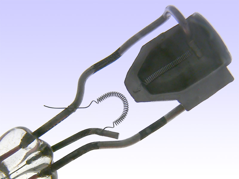 OSRAM BILUX 7327 12V 35/35W d29